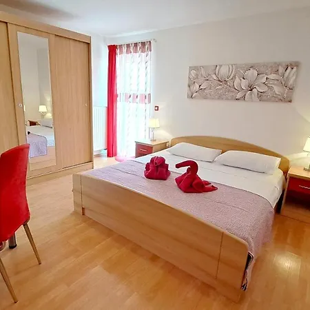 Kay Apartmán Baška